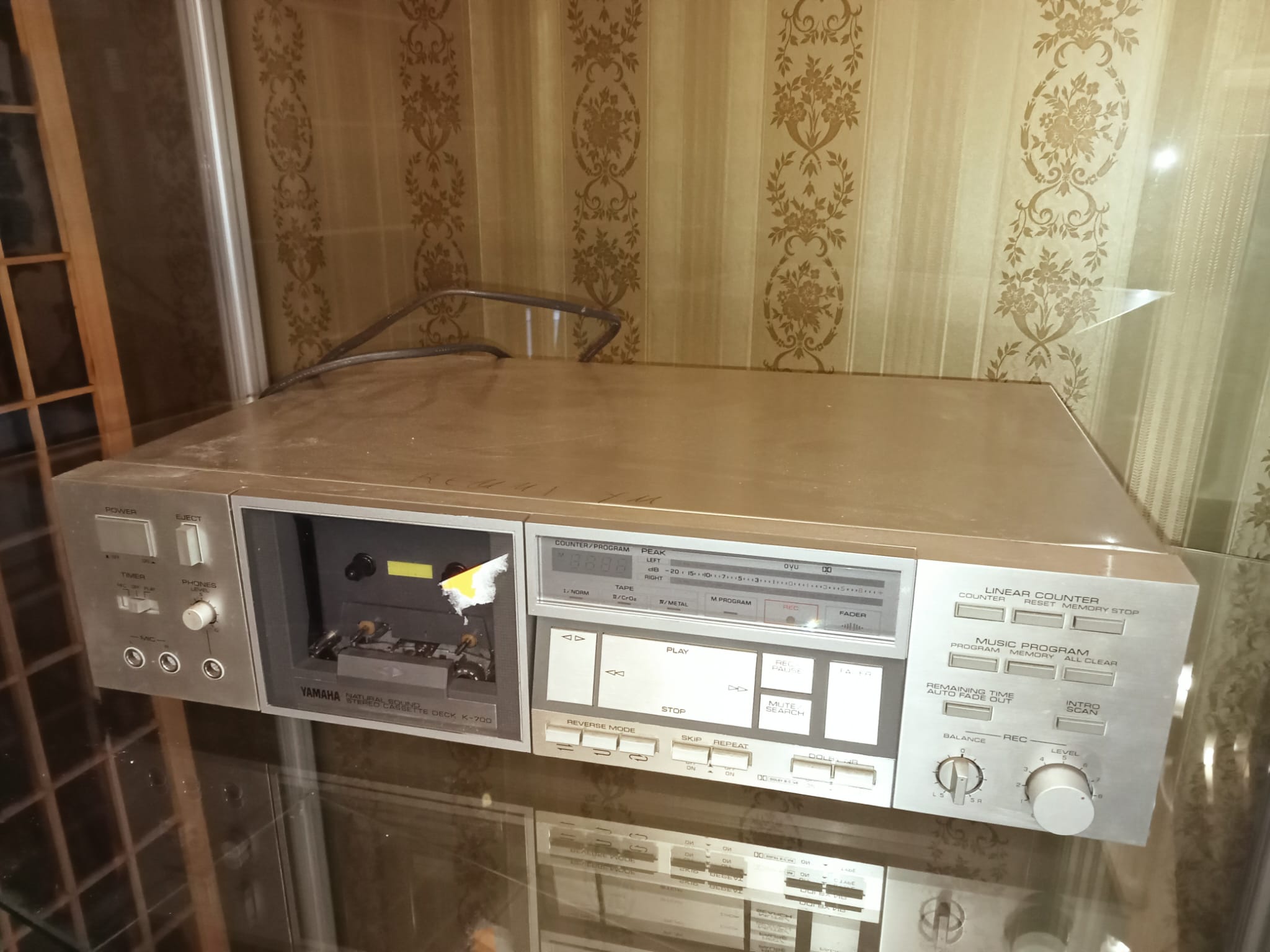Yamaha K-700 stereokasettidekki Yamaha K-700 stereokasettidekki